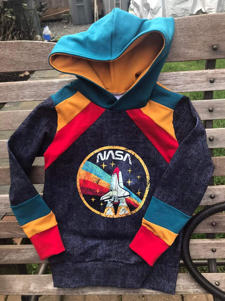 Rapport NASA with stripes