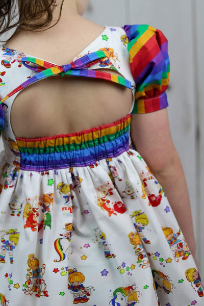 Rainbow Girl Rapport on Woven